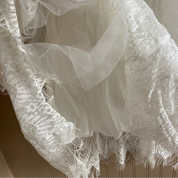 Trish Scully NWT Gorgeous Warm White Lace Gown Dress Girls Size 14 - Picture 9 of 9